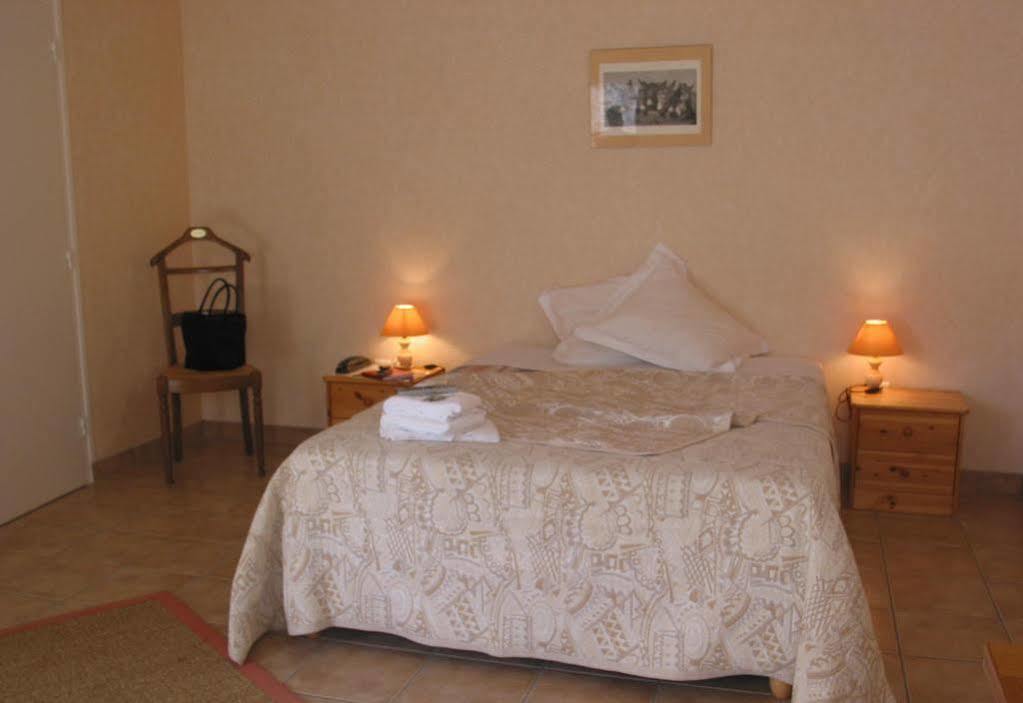 Domaine De Lesvaniel Bed & Breakfast Landudec Dış mekan fotoğraf